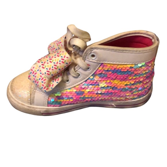🎉* 5: JoJo Siwa shoes size 1 in EUC - Picture 2 of 4